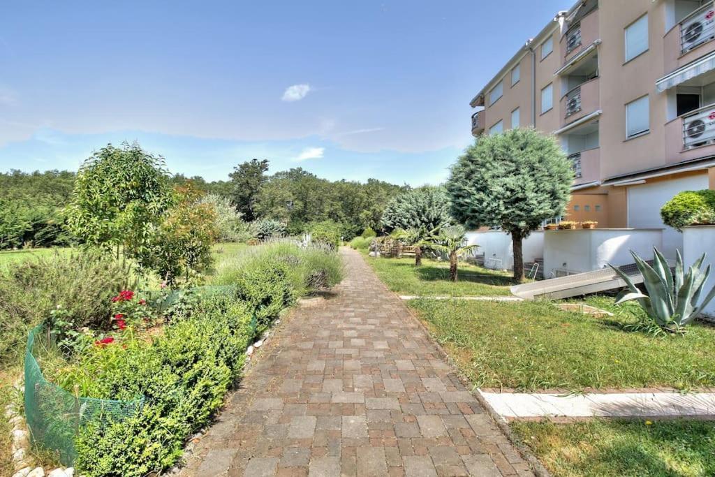 Vale Near The - Stella Maris Apartment